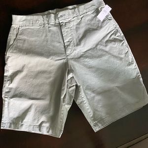 Brand new Men’s Gap Shorts. Size 32